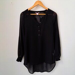 Candies Women's Hi/Low Shirt Black Color Roll Tab Sleeve Size S